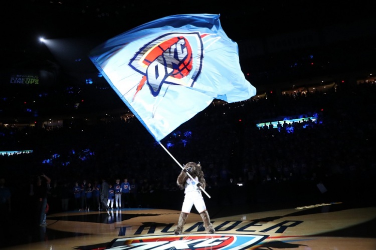 小市场球队的总决不够档次?雷霆俄城这种羁绊才是NBA的根基所在